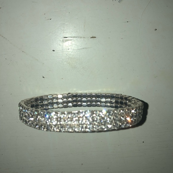 Jewelry - BRAND NEW Silver stretchy bracelet Jewelry - BRAND NEW Silver stretchy bracelet